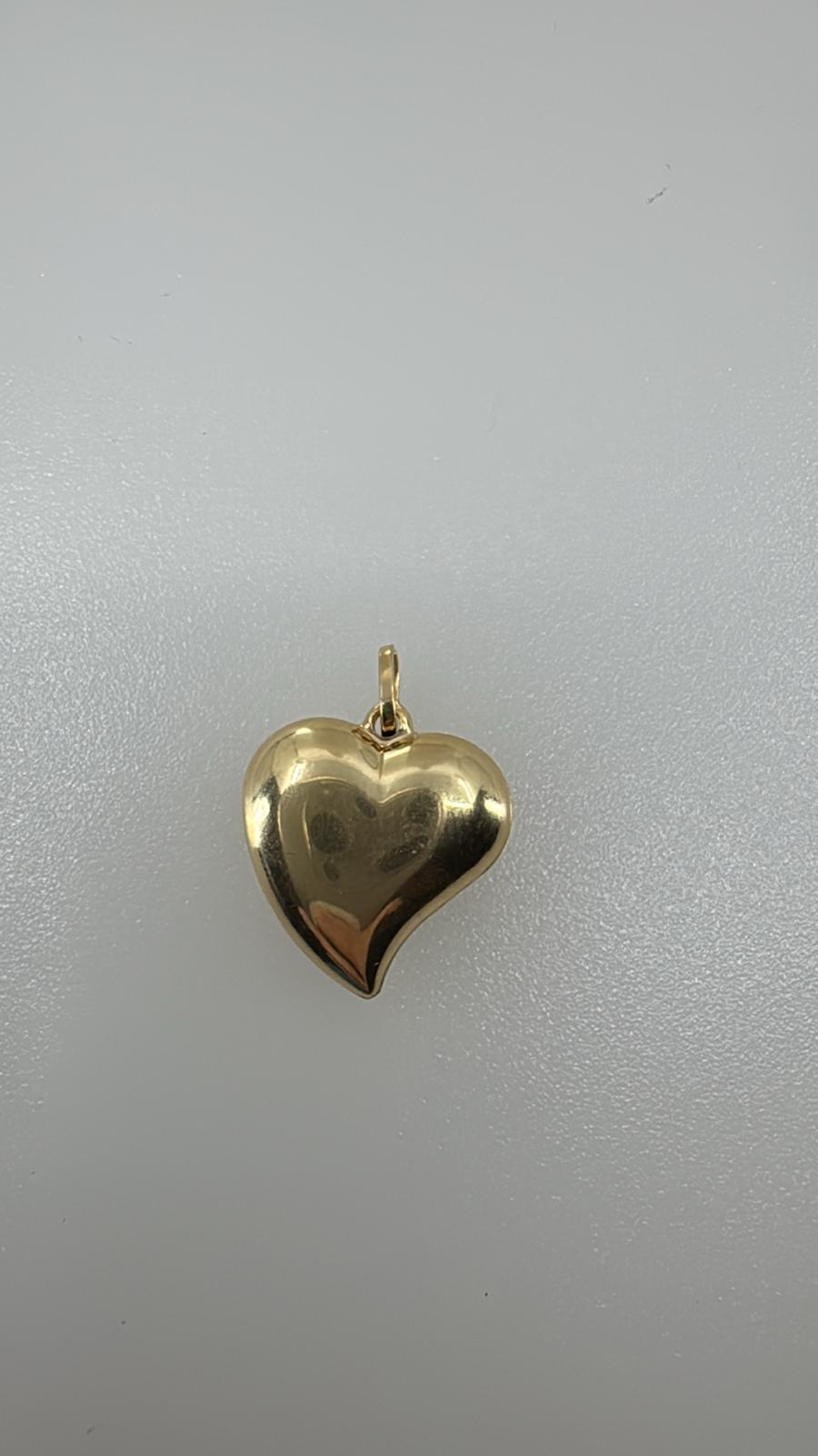 18K Hearth Pendant